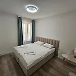 Riverside 4*