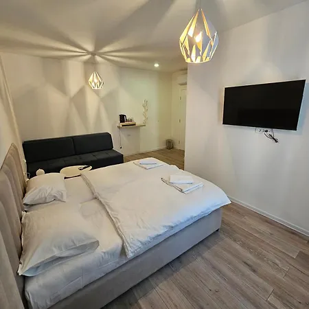 Gasthuis Riverside 4*