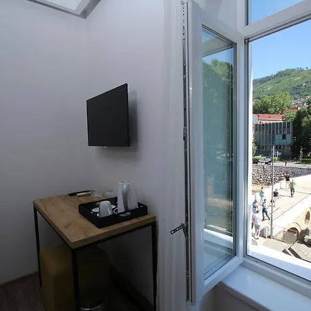 Gæstehus Riverside 4*