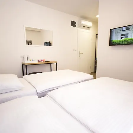 Riverside 4*