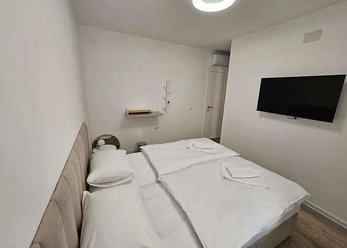 Riverside Guest house 4*